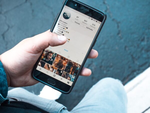 uploaded image sosyal medyada influencer pazarlamasi avantajlar ve zorluklar 1717583943101