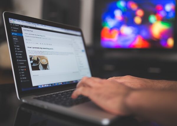 Küçük İşletmeler İçin Kurumsal Kimlik Tüyoları